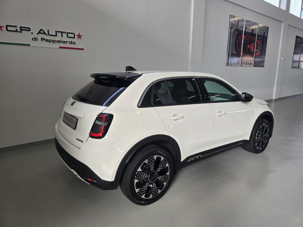 Fiat 600 Hybrid DCT MHEV La Prima