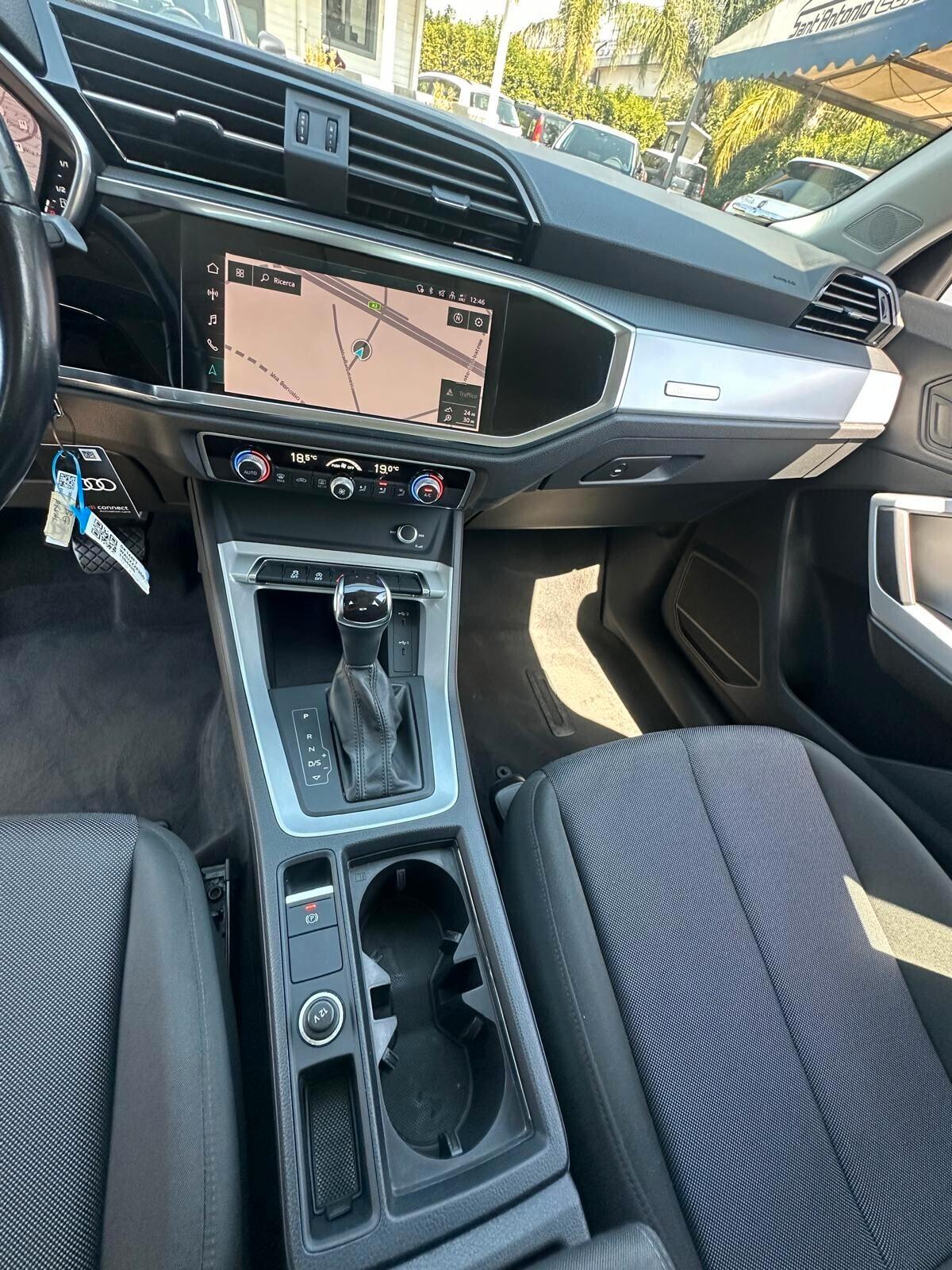 Audi Q3 2.0TDI 150CV S tronic SPORT 2022 PACCHET LUCI FULL OPTIONAL
