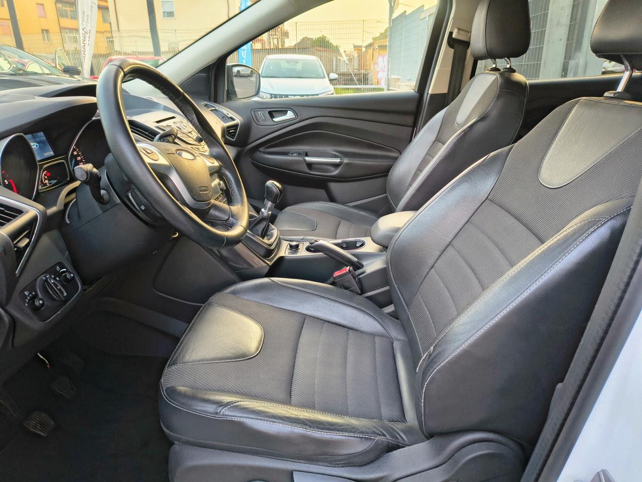 FORD KUGA 2.0 DIESEL 120 CAVALLI SOLI 120.000 KM 2015