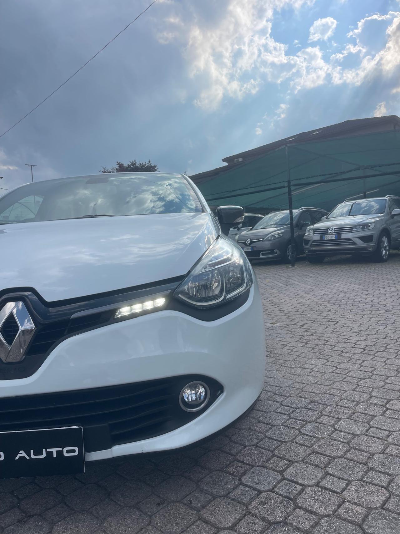 Renault Clio 1.2 75CV GPL 5 porte Costume National