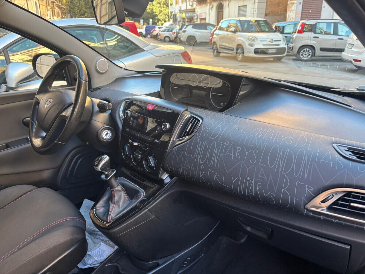 Lancia Ypsilon 1.2 69 CV Elefantino NEOPATENTATI FINANZIABILE