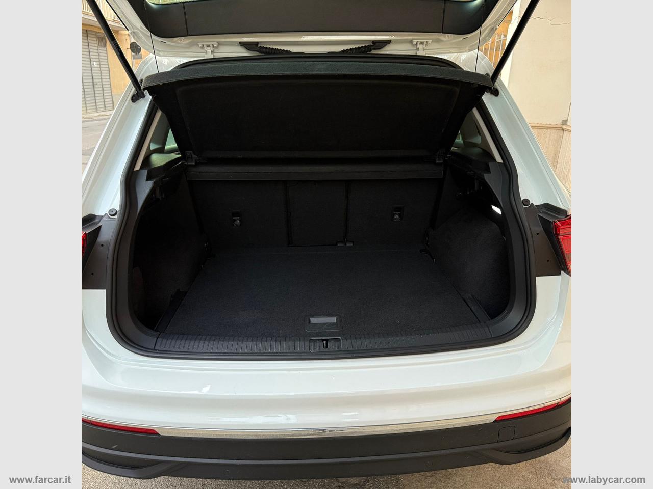 VOLKSWAGEN Tiguan 2.0 TDI 150CV SCR DSG Life NUOVISSIMA