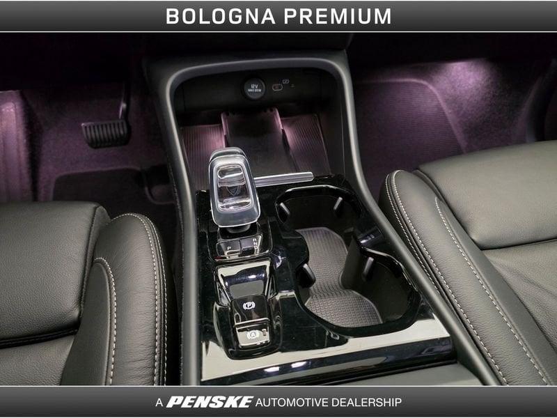 Volvo XC40 XC40 B4 AWD automatico Ultimate Dark