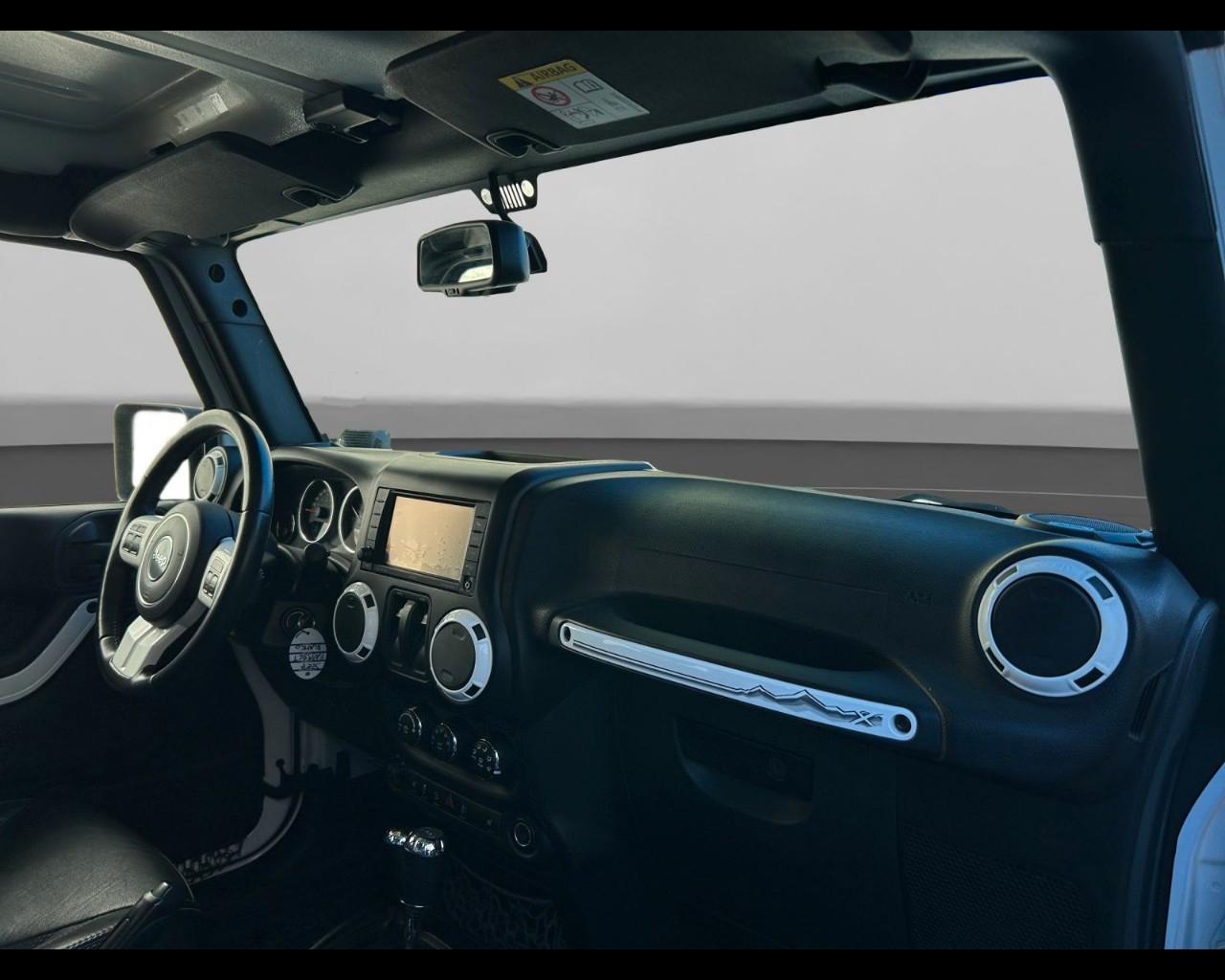 JEEP Wrangler III 2011 - Wrangler 2.8 crd Sahara auto E5+