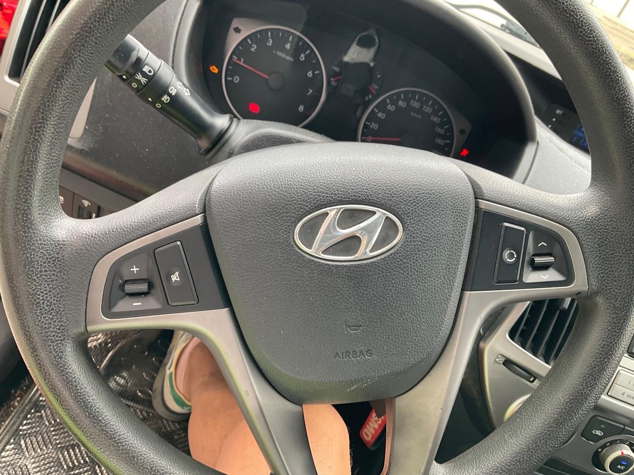Hyundai i20 1.2 5p. Econext Sound Edition