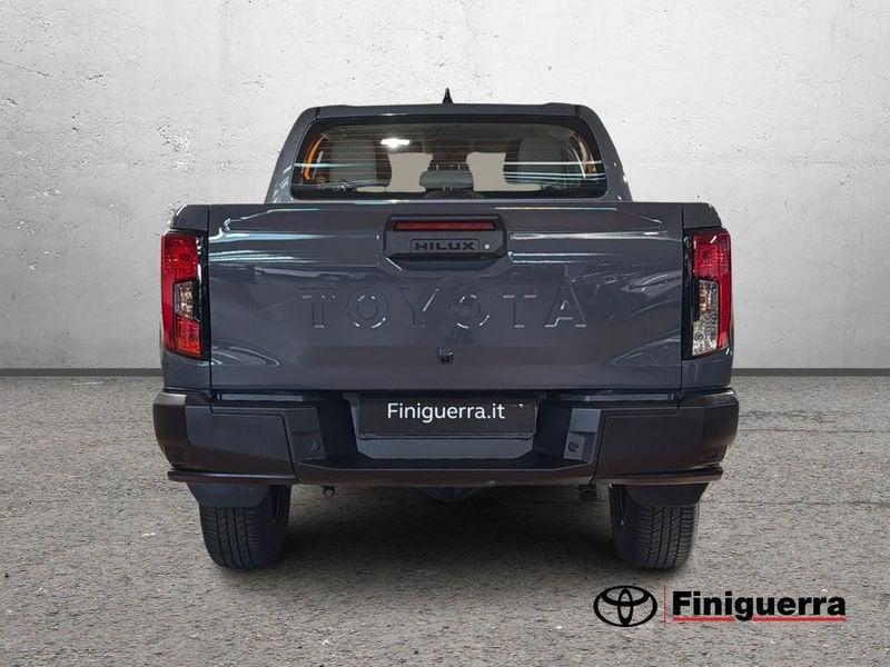 Toyota Hilux 2.8 DIESEL MILD HYBRID 48V 204 CV AUTOMATICO