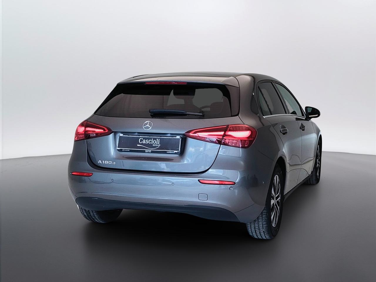 Mercedes-Benz Classe A - W177 2023 - A 180 d Advanced auto