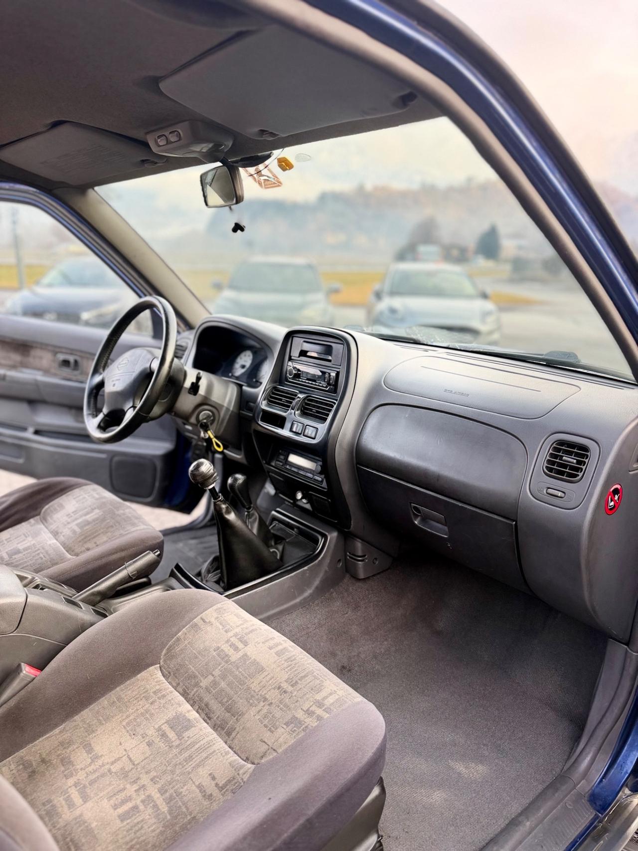 Nissan navara d22 pick up motore a ingranaggi