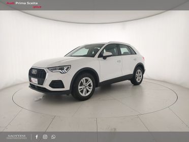 40 2.0 TFSI Business quattro S tronic