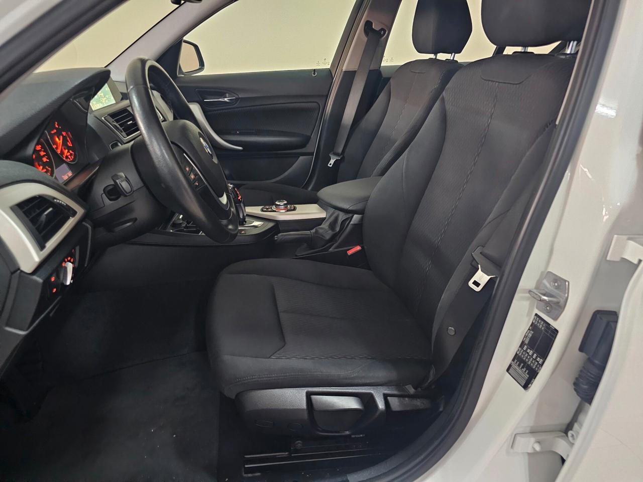 Bmw 116 116d 5p. Urban