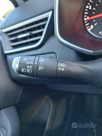 RENAULT Clio TCe 90 CV 5 porte Intens i.e