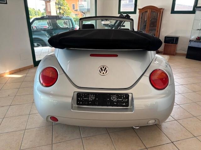 Volkswagen New Beetle 1.4 16V Cabrio