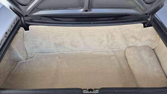 MERCEDES-BENZ SL 560 SL R107 500 5600