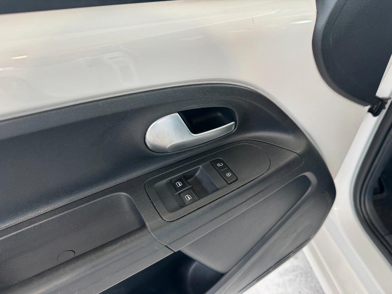 Volkswagen up! Move