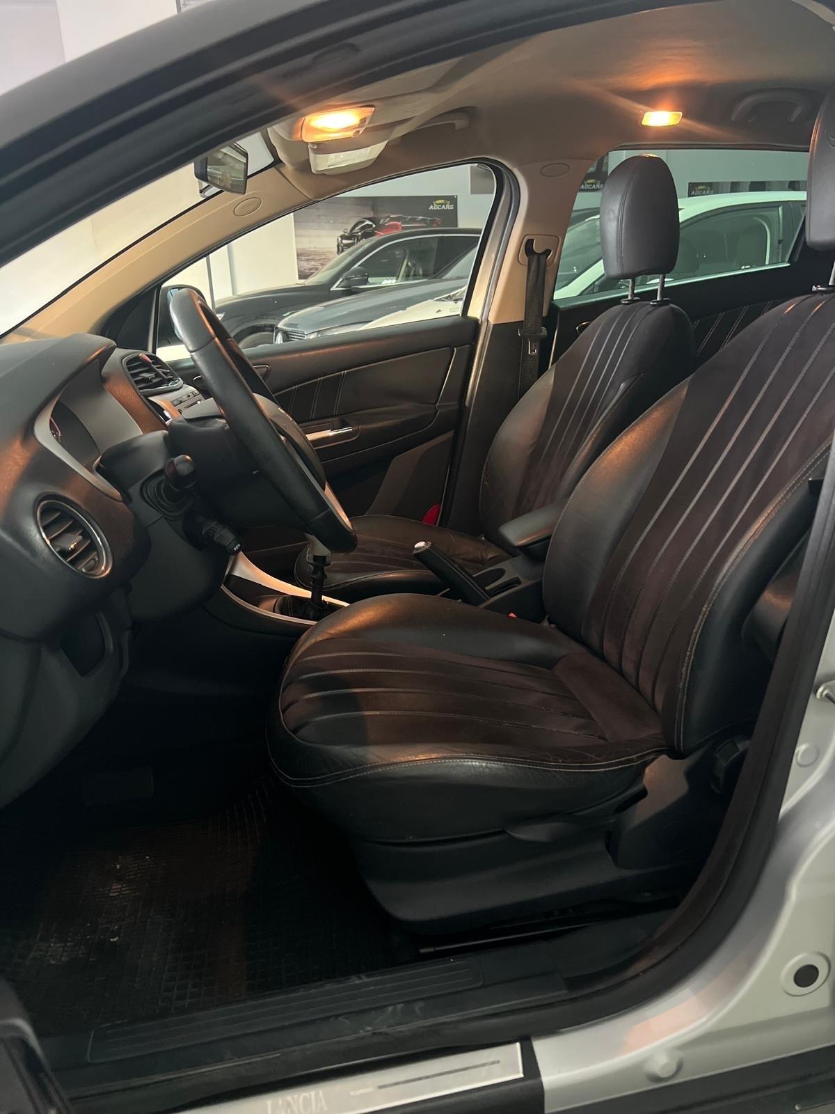 Lancia Delta 1.6 MJT DPF Platino