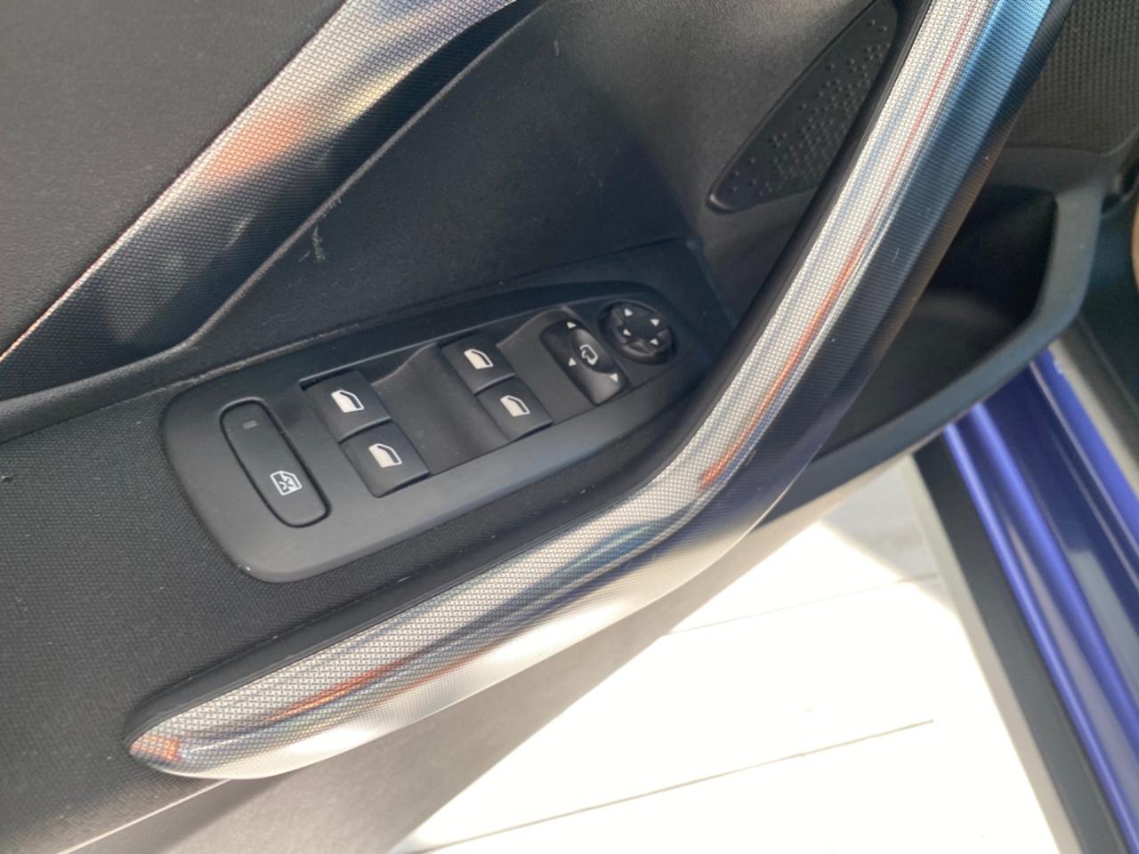 Peugeot 2008 1.6 e-HDi 115 CV ALLURE GRIP CONTROL2014