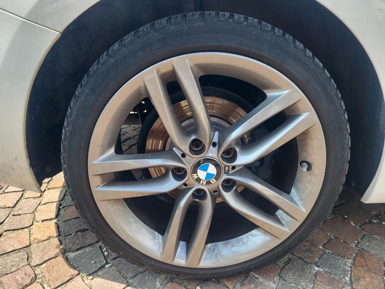 Bmw 116 116d 5p. Msport