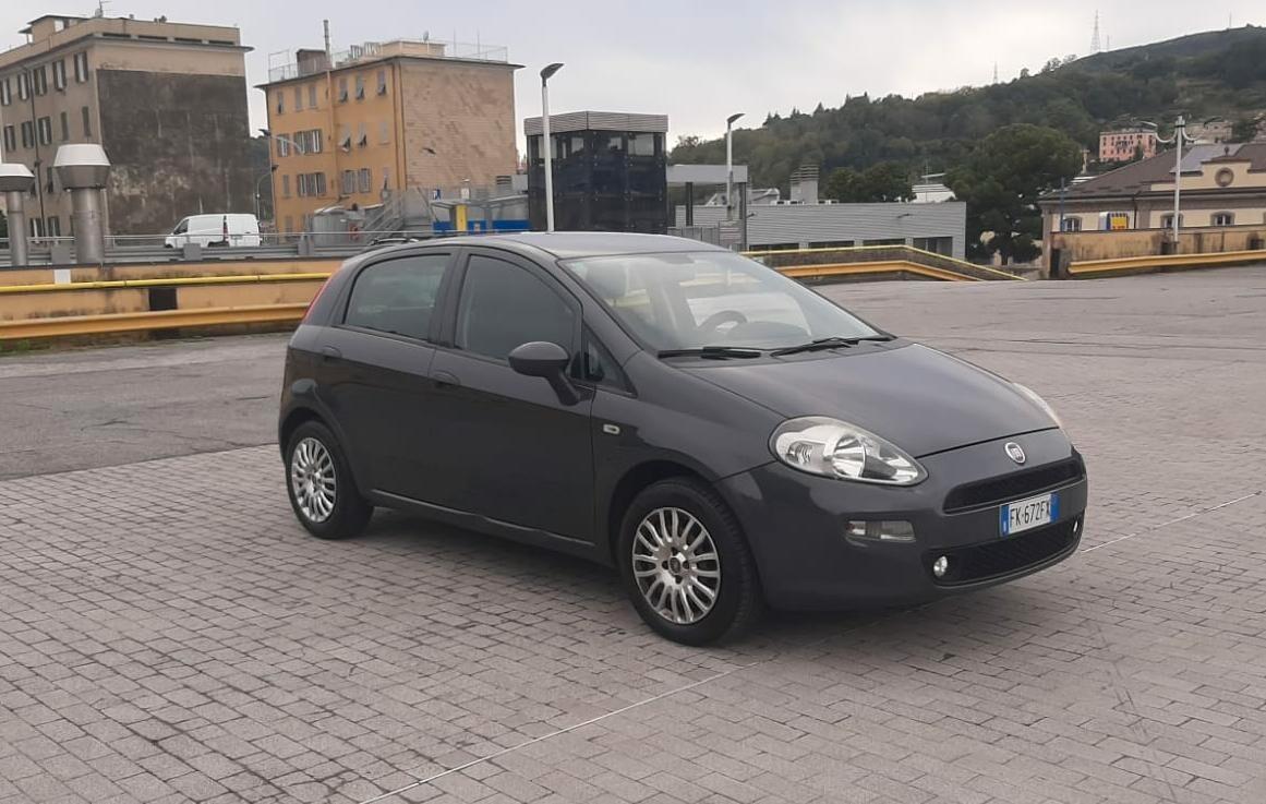 Fiat Grande Punto FORD FIESTA 1.0 EcoBoost ST-Line – NEOPATENTATI CONDIZIONI IMPECCABILI Bellissima