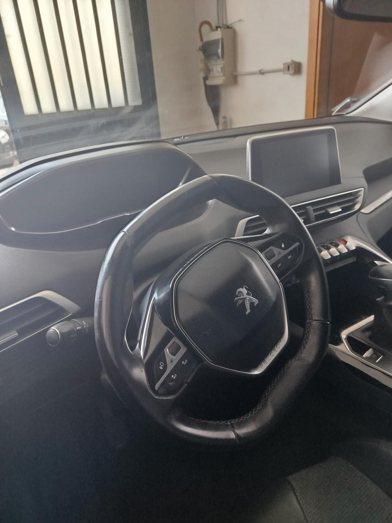 Peugeot 5008 BlueHDi 120 S&S Allure