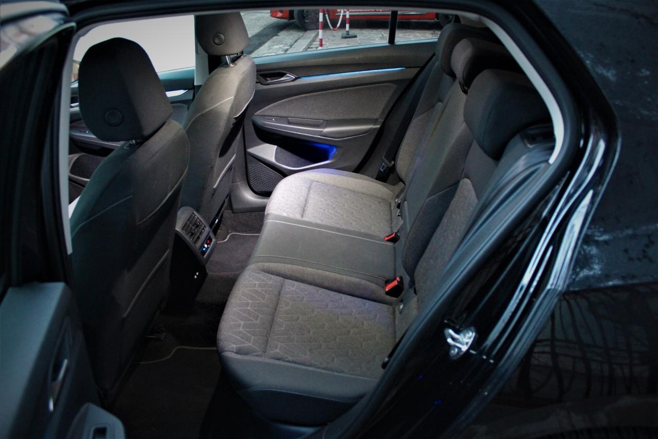 Volkswagen Golf 2.0 TDI DSG SCR Move