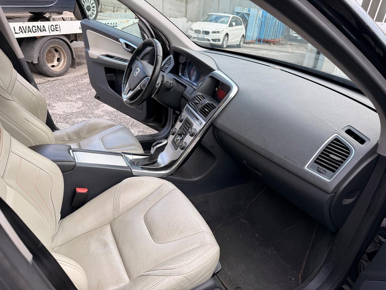 VOLVO XC 60 D3 Ocean Race AUTOMATICO