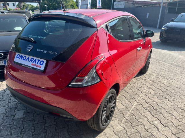 LANCIA Ypsilon 1.0 FireFly S&S Hybrid Silver