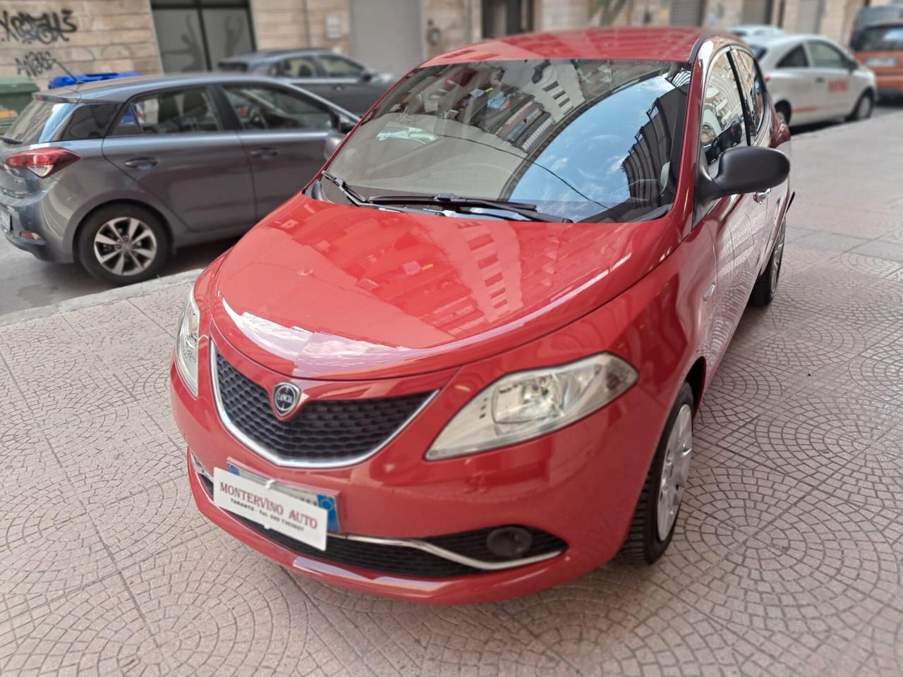 Lancia Ypsilon 1.2 69 CV -NEOPATENTATI-Euro6650-