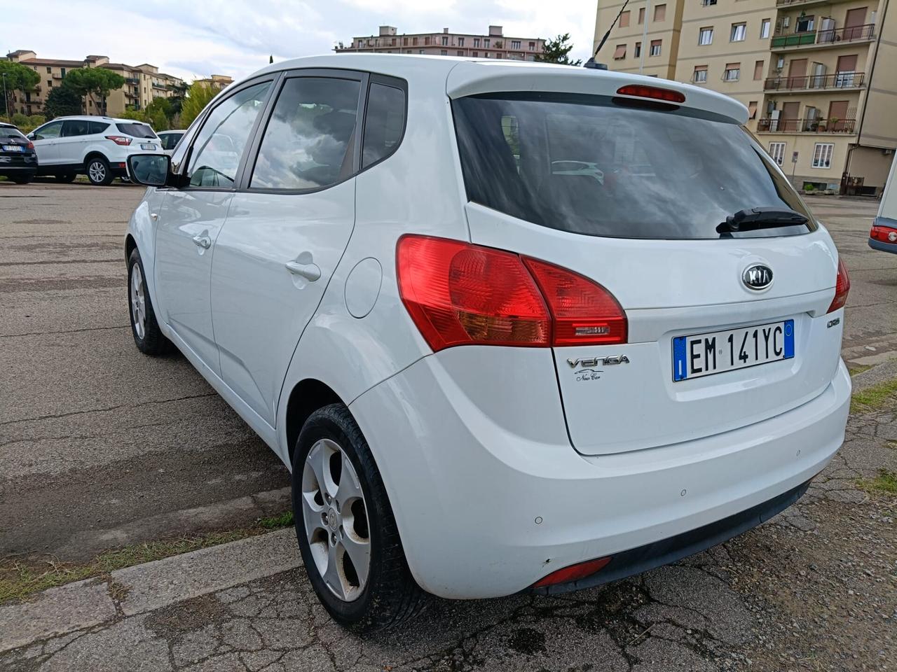 Kia Venga 1.4 diesel - Neopatentati - euro 5