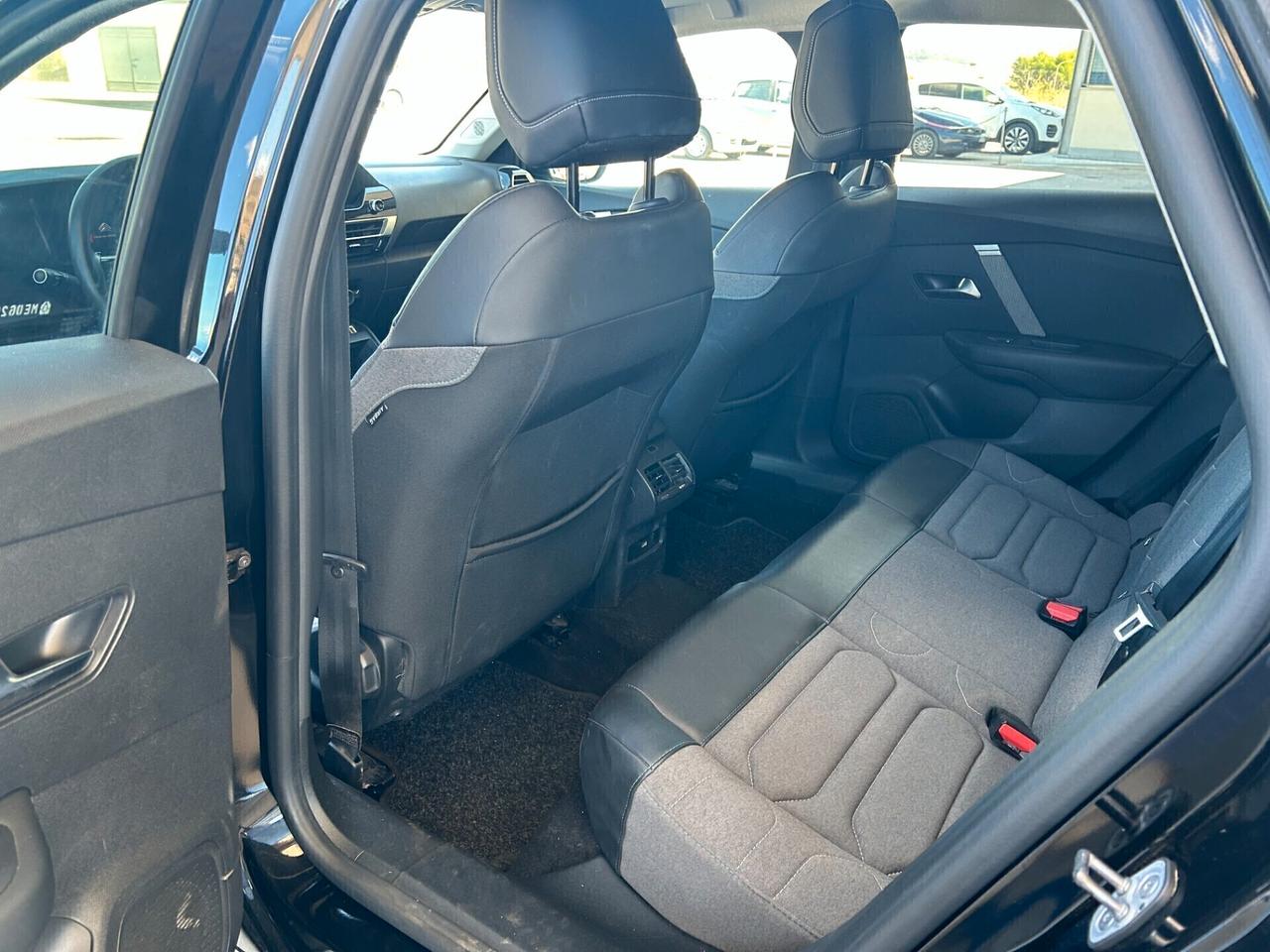 Citroen C4 BlueHDi 130 S&S EAT8 Feel Pack