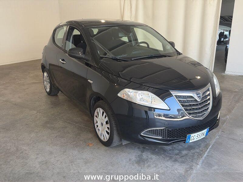 Lancia Ypsilon III 2011 Benzina 1.2 8v silver 69cv