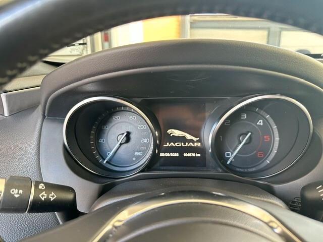 Jaguar XE 2.0 D Turbo aut. R-Sport
