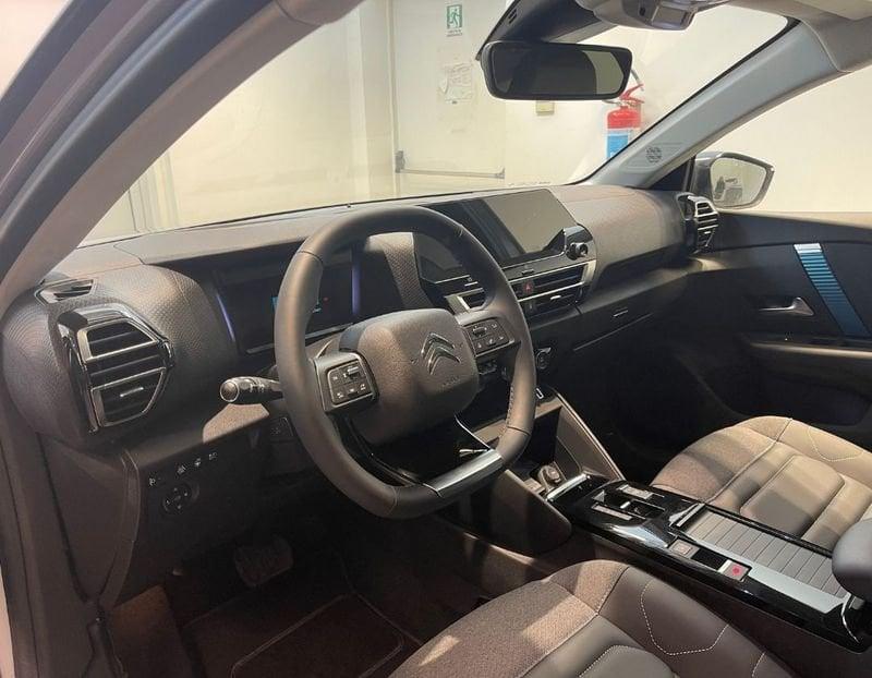 Citroën e-C4 motore elettrico 136 CV Shine