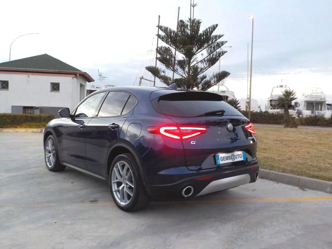 Alfa Romeo Stelvio 2.2 Turbodiesel 190 CV AT8 Q4 Business