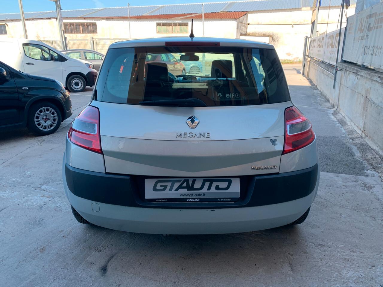 Renault Megane 1.9 dCi 5P 89.000Km