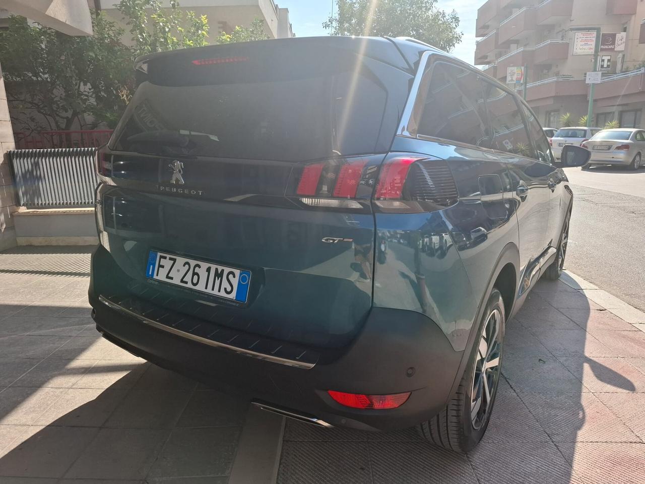 Peugeot 5008 BlueHDi 180 S&S EAT8 GT
