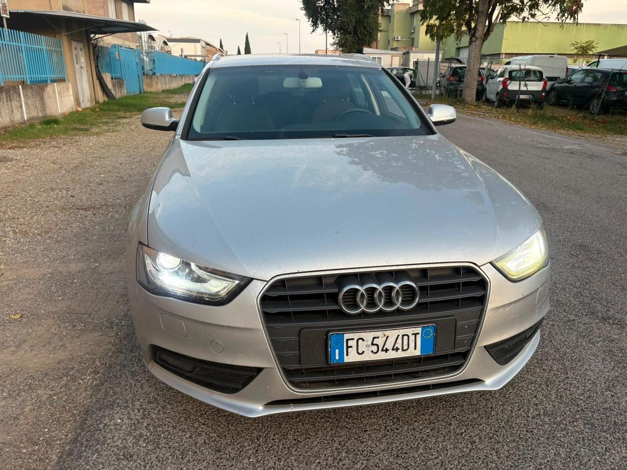 Audi A4 Avant 2.0 TDI 143CV 212.000 KM TENUTO OTTIMI