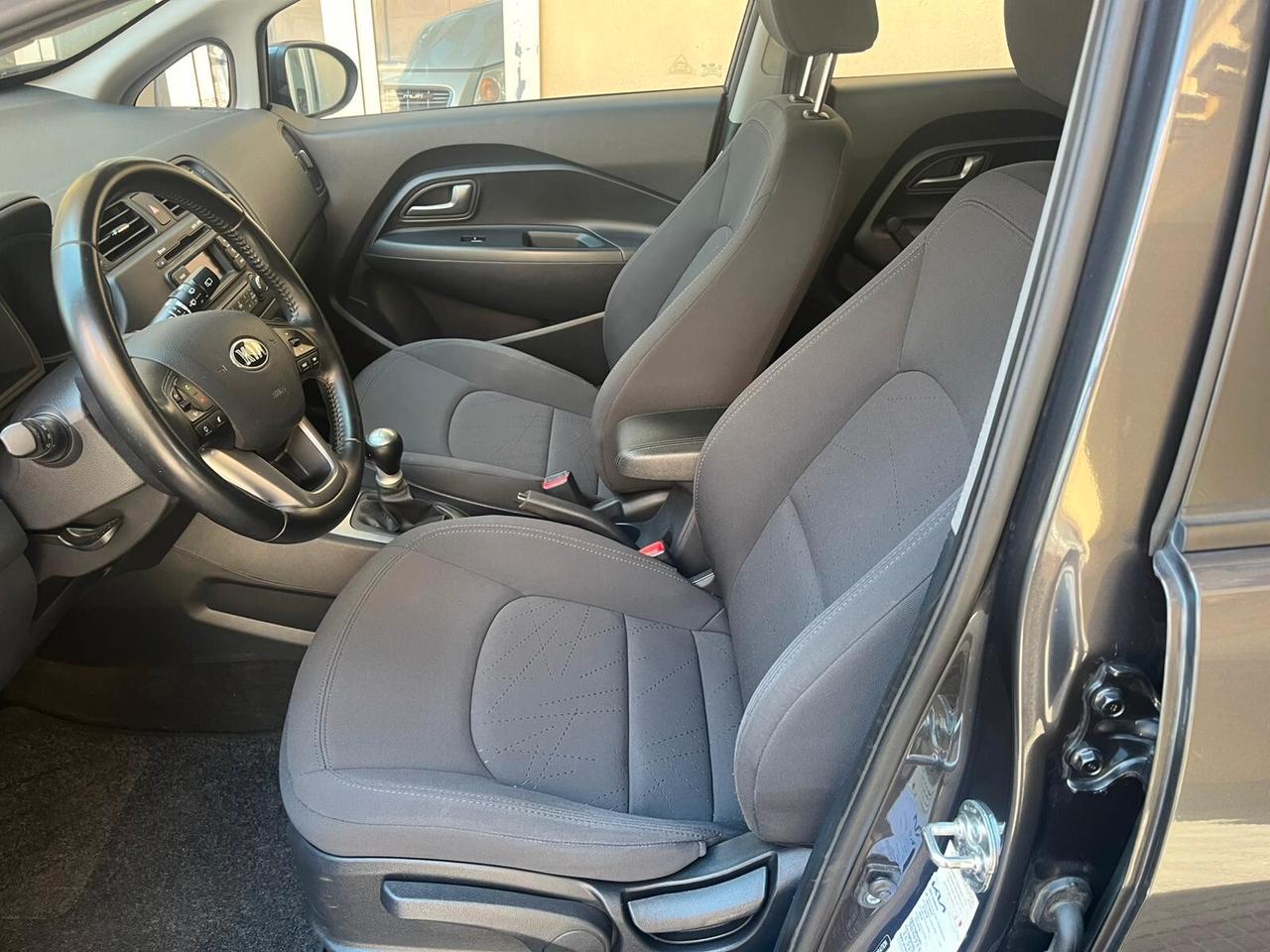 Kia Rio 1.2 CVVT 5p. Cool