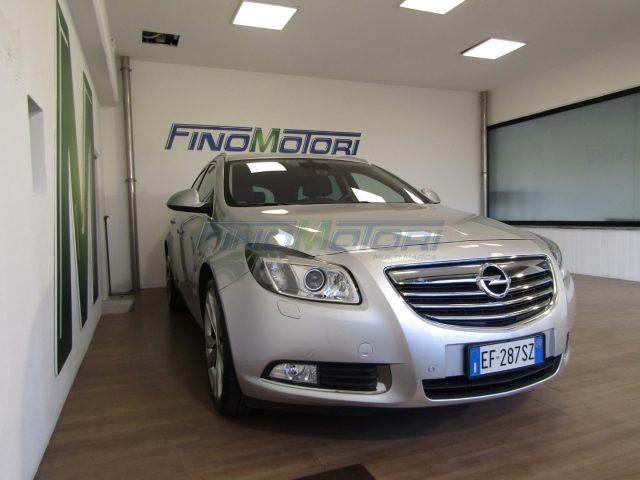 OPEL Insignia 2.0 Turbo 220 CV automatica 4X4 Cosmo