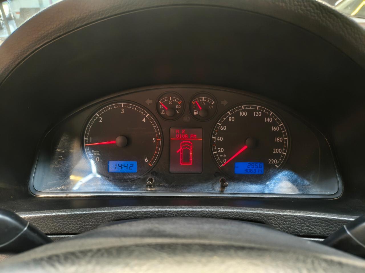 Volkswagen Multivan 2.5 TDI/174CV Highline