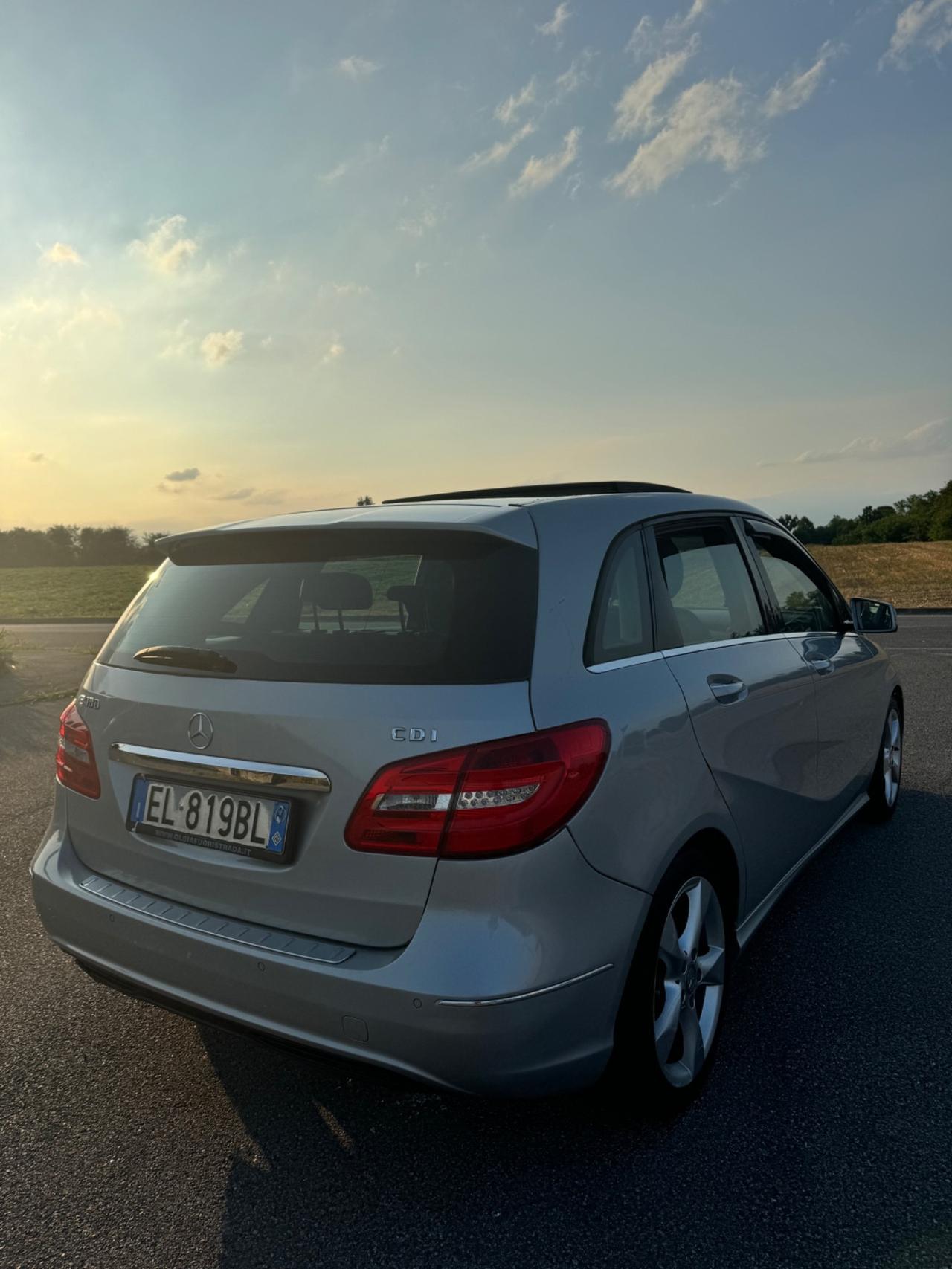Mercedes-benz B 180 CDI BlueEFFICIENCY Premium