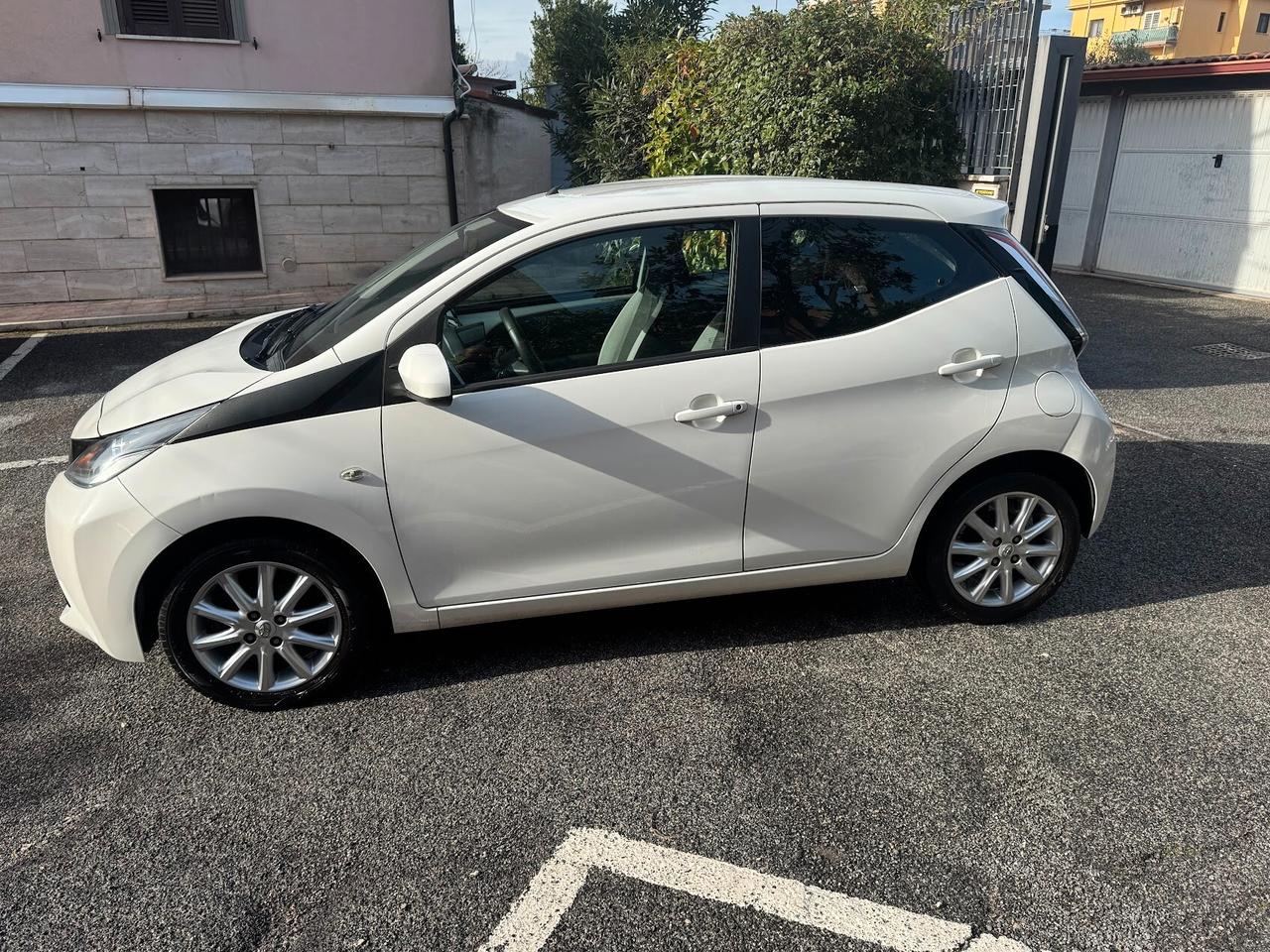 Toyota Aygo 1.0 VVT-i 69 CV 5 porte