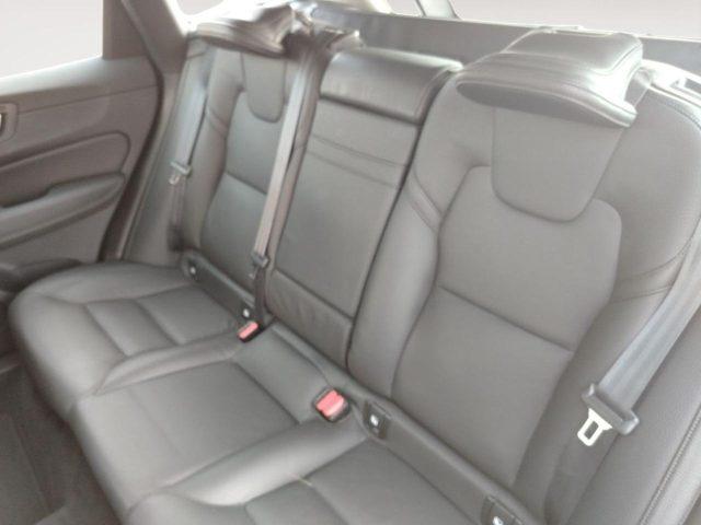 VOLVO XC60 B4 (d) AWD Geartronic Inscription GANCIO