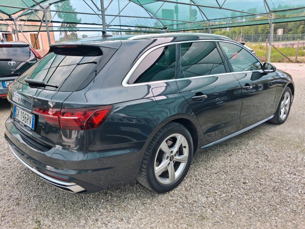 Audi A4 Avant 30 2.0 tdi mhev Business Advanced 136cv s-tronic