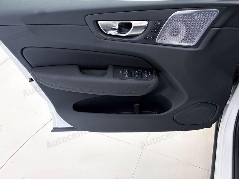 Volvo XC60 T8 PLUG IN ULTRA BLACK EDITION AWD AUT