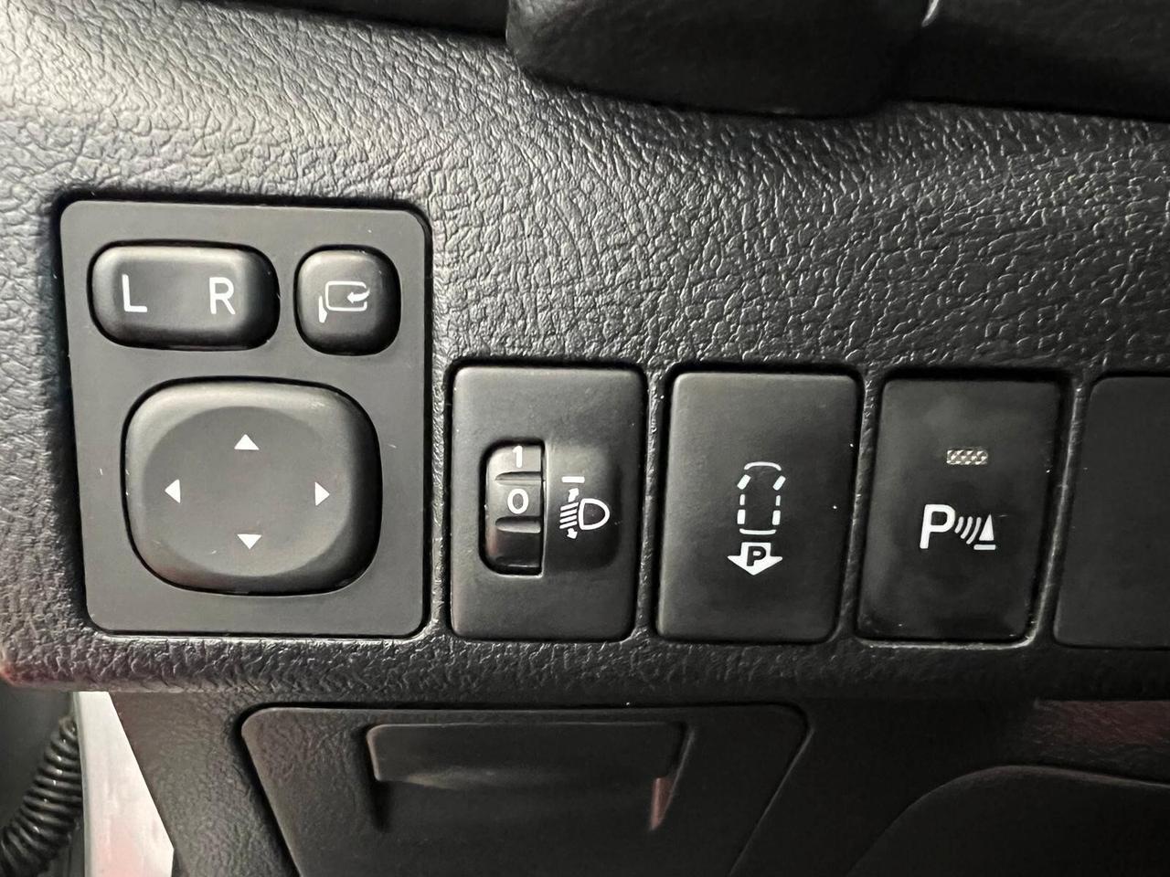 Toyota Auris Touring Sports 1.8 Hybrid Lounge