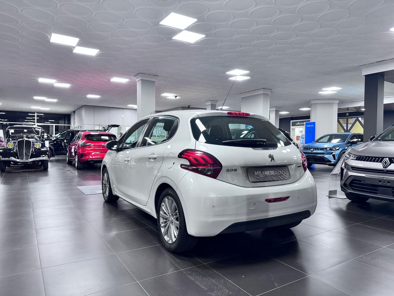 Peugeot 208 PureTech 82 3 porte Allure