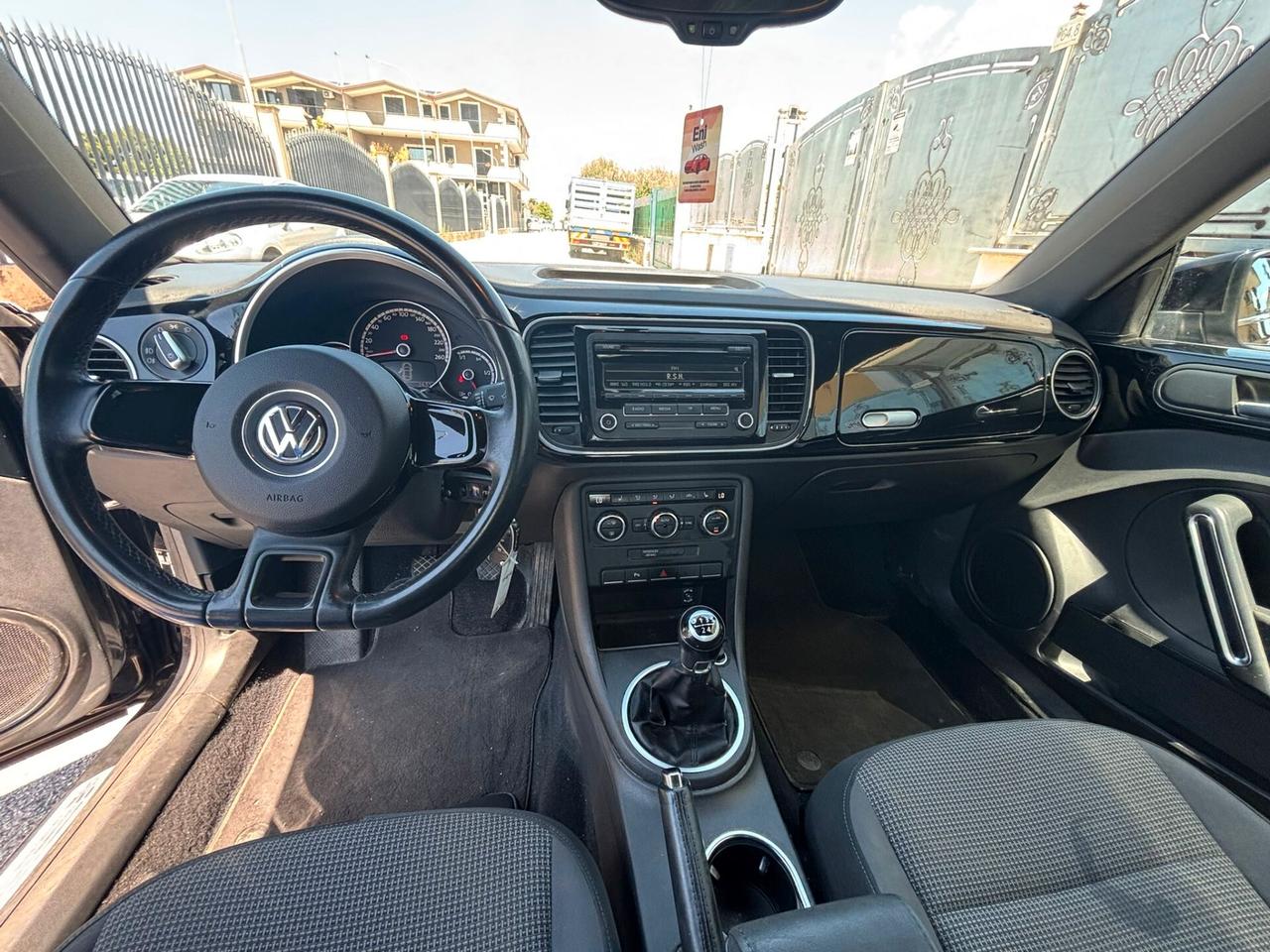 Volkswagen Maggiolino 1.6 TDI Design ANNO 2012