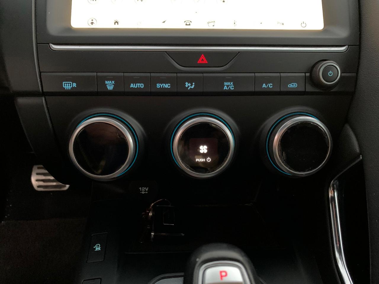 Jaguar E-Pace 2.0D 150 CV R-Dynamic