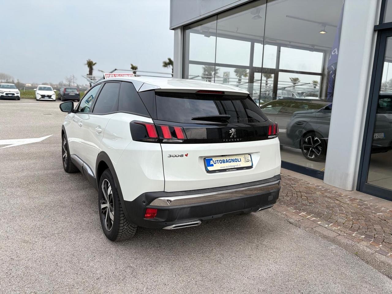 Peugeot 3008 ALLURE PureTech Turbo 130 6mt UNICO PR.