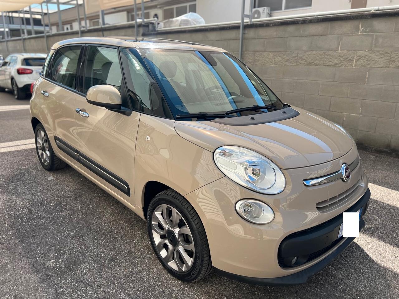 Fiat 500L 1.6 mjt Lounge 105cv NAVI/TETTO PANO/PDC/TEL. PERFETTA!!